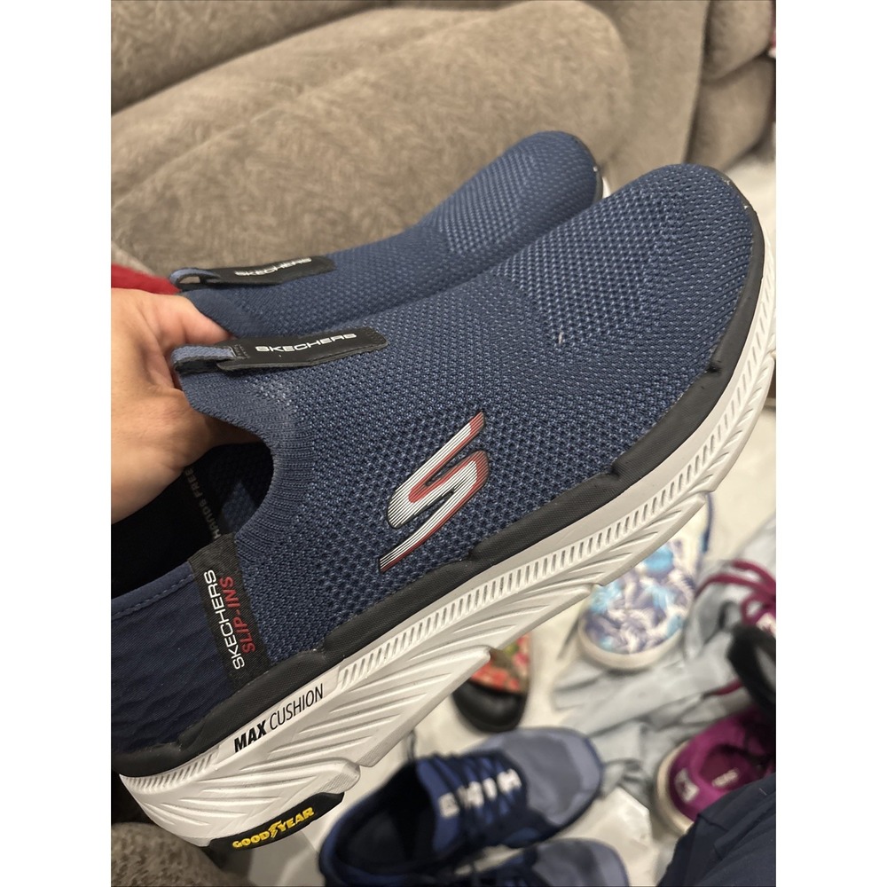 skechers max cushioning mens slip ins Premier 2.0 Size 12